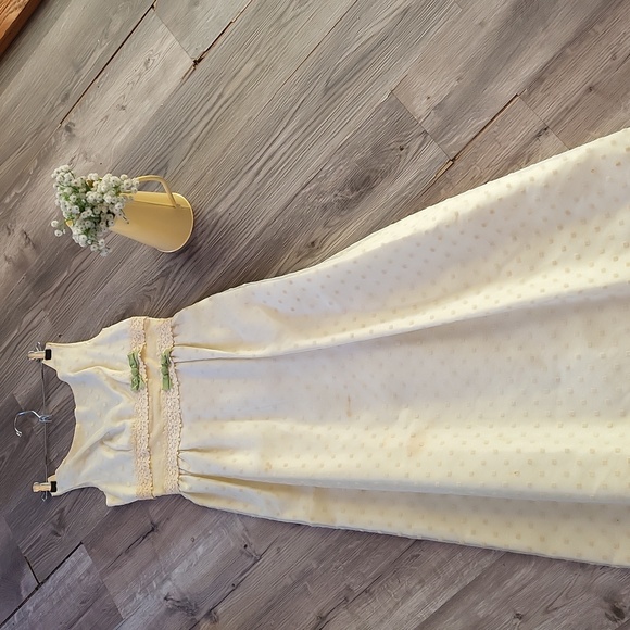 Dress l vintage l union model cream colour l Ladies l size 2 - Picture 8 of 8